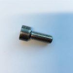 sekrup kepala sekrup