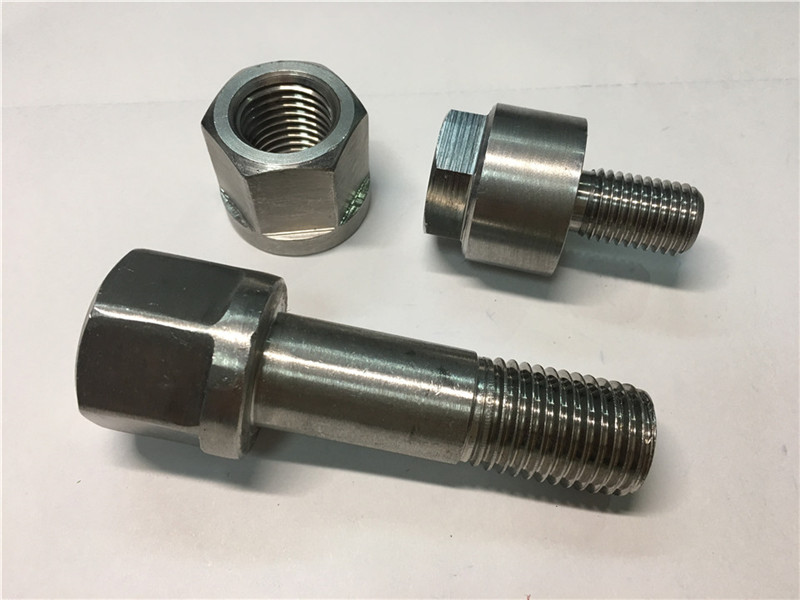 Gegayuhan produk 2017 anyar khusus kanggo pengikat bolts fasteners